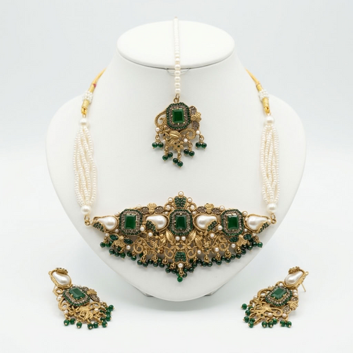Kundan Antique Gold Plated Emerald Green Choker Bridal Jewellery Set - 3-Piece Necklace, Earrings & Tikka